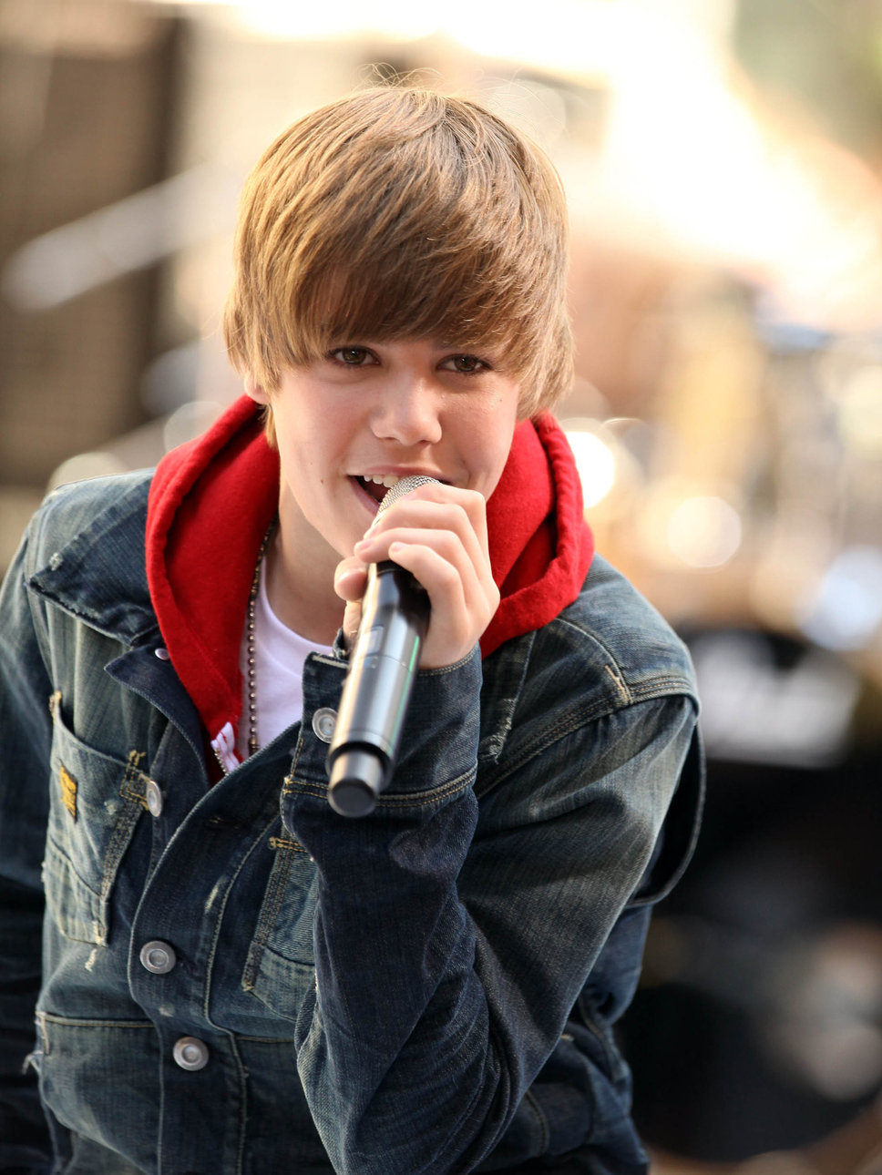 Justin Bieber. Il giovanissimo fenomeno del pop torna in Italia